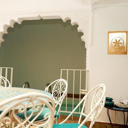 Ryad De Charme Authentique Piscine Calme Marrakesh Exterior foto
